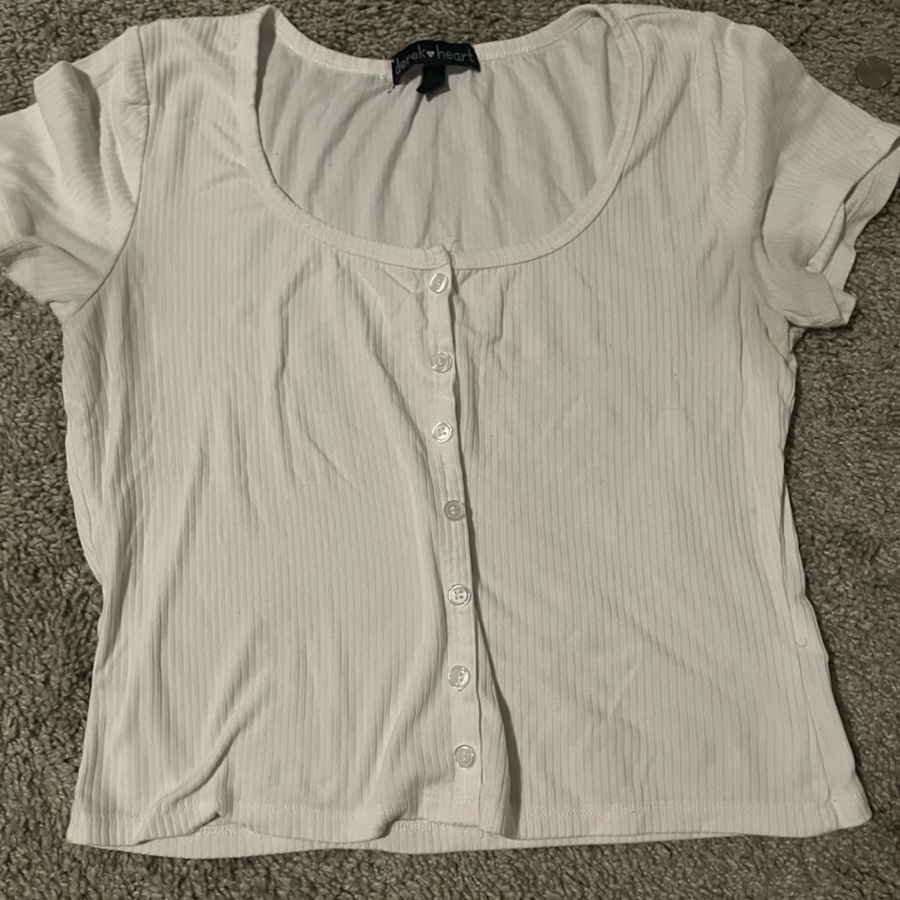 White short sleeve t-shirt